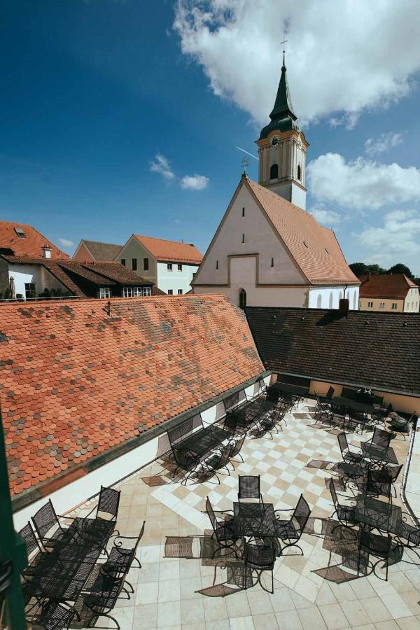 Hotel Brauereigasthof Zum Kuchlbauer Abensberg Exterior foto